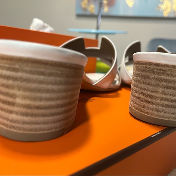 AUTHENTIC!!Hermes Oasis Sandal - Picture 2 of 8